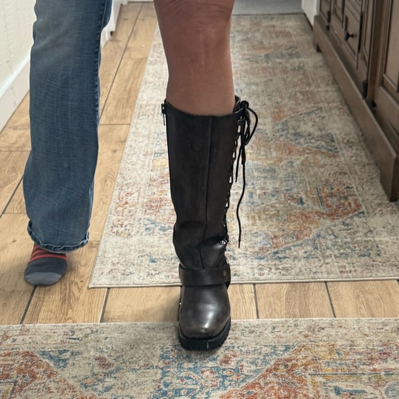 Milwaukee Leather Women's Distressed Brown Motorcycle Rider Boots 8. - Picture 9 of 11